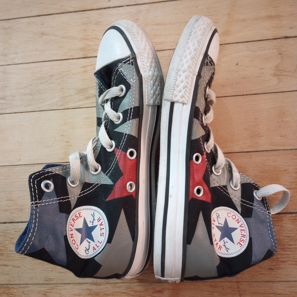 Converse All Star Chuck Taylor Stars High Top Sneakers Kids Size 13
